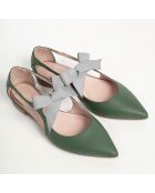 Bebés de cuero verde para vacaciones de verano