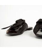 Mules de satén negros Zen Zone