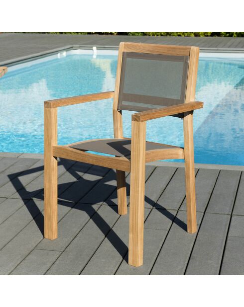 2 leuke stapelbare fauteuils van teakhout - 55x52x89 cm