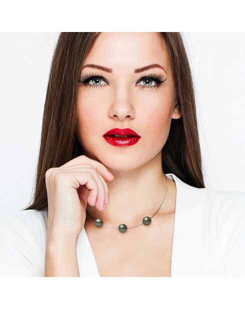 Omega Prestige zilveren zoetwaterparelketting rond zwart Tahiti