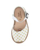 Sandalias amarillas de piel con lunares