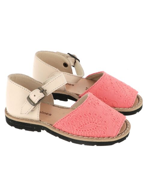 Korallenbestickte Canvas-Ledersandalen