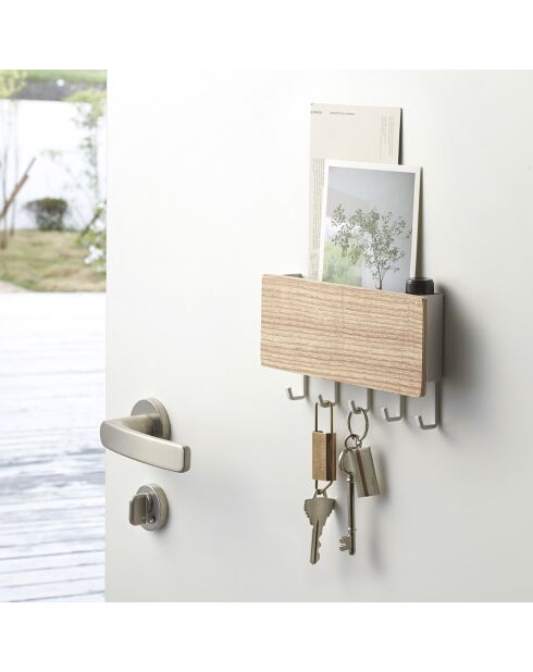 Portachiavi magnetico con vassoio in legno chiaro - 18x3x9,5 cm