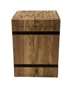 Table d'appoint carrée Suzy bois/noir - 37x37x49 cm