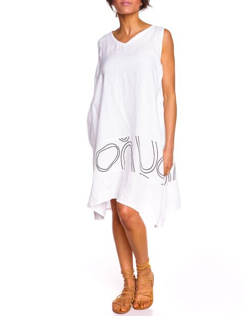 Weißes lila Leinenkleid