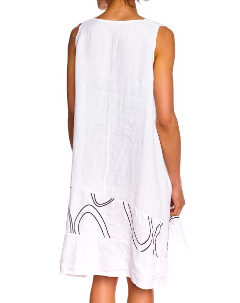 Weißes lila Leinenkleid