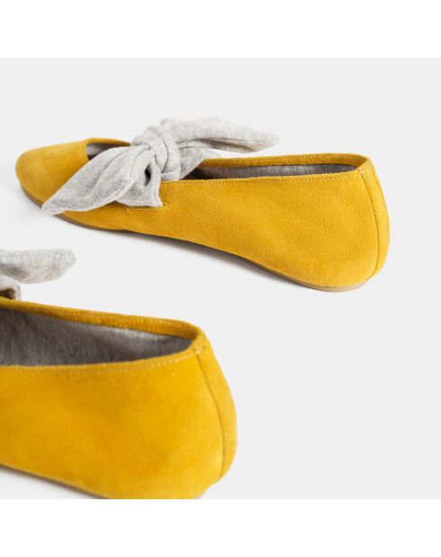 Ballerinas Princesses Rule Mustard aus Veloursleder