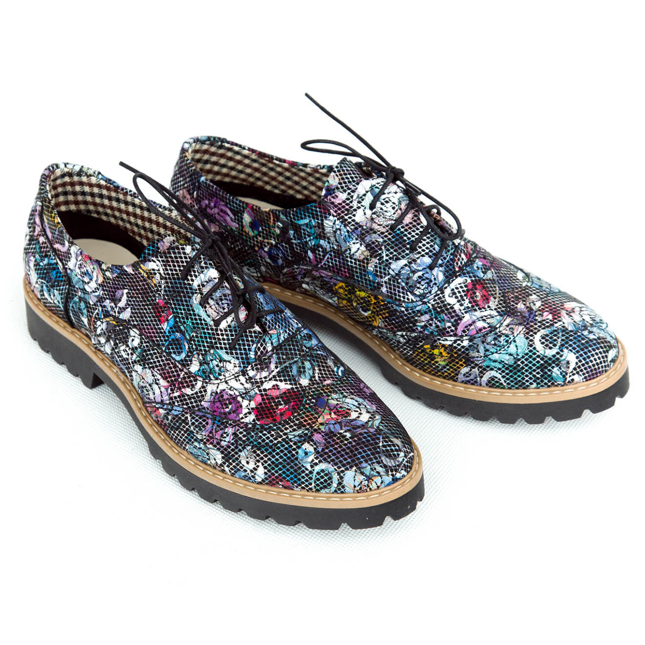 Richelieus en Cuir Sissy fleuries noires