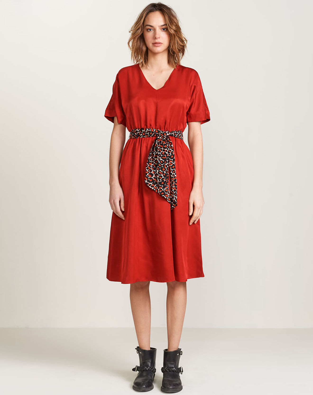 Robe Hoek fluide rouge