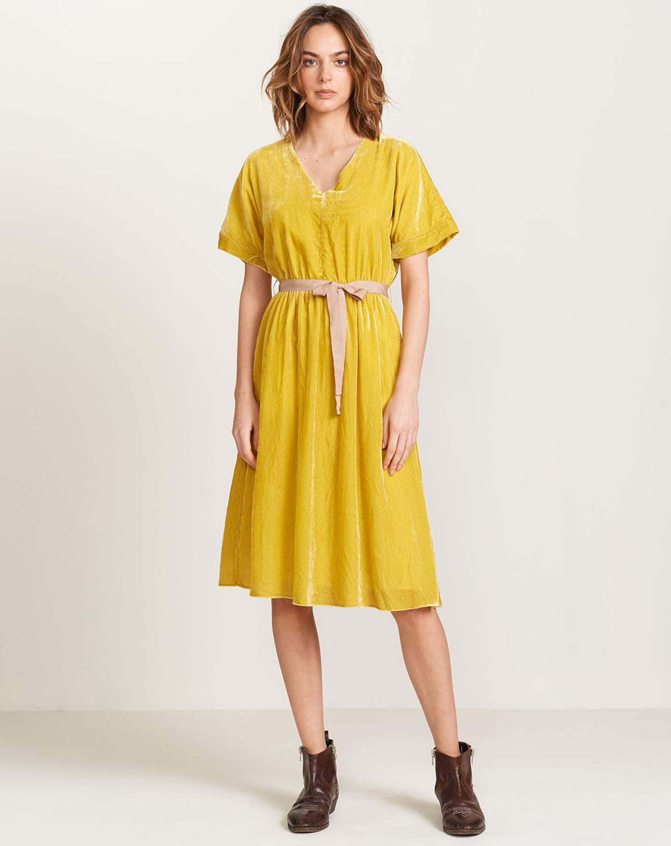 Robe Hoek fluide jaune