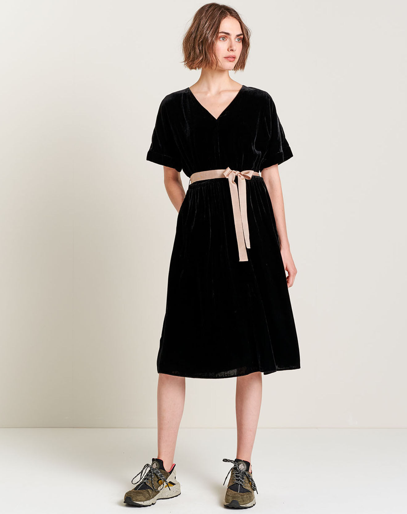 Robe Hoek fluide bleu profond