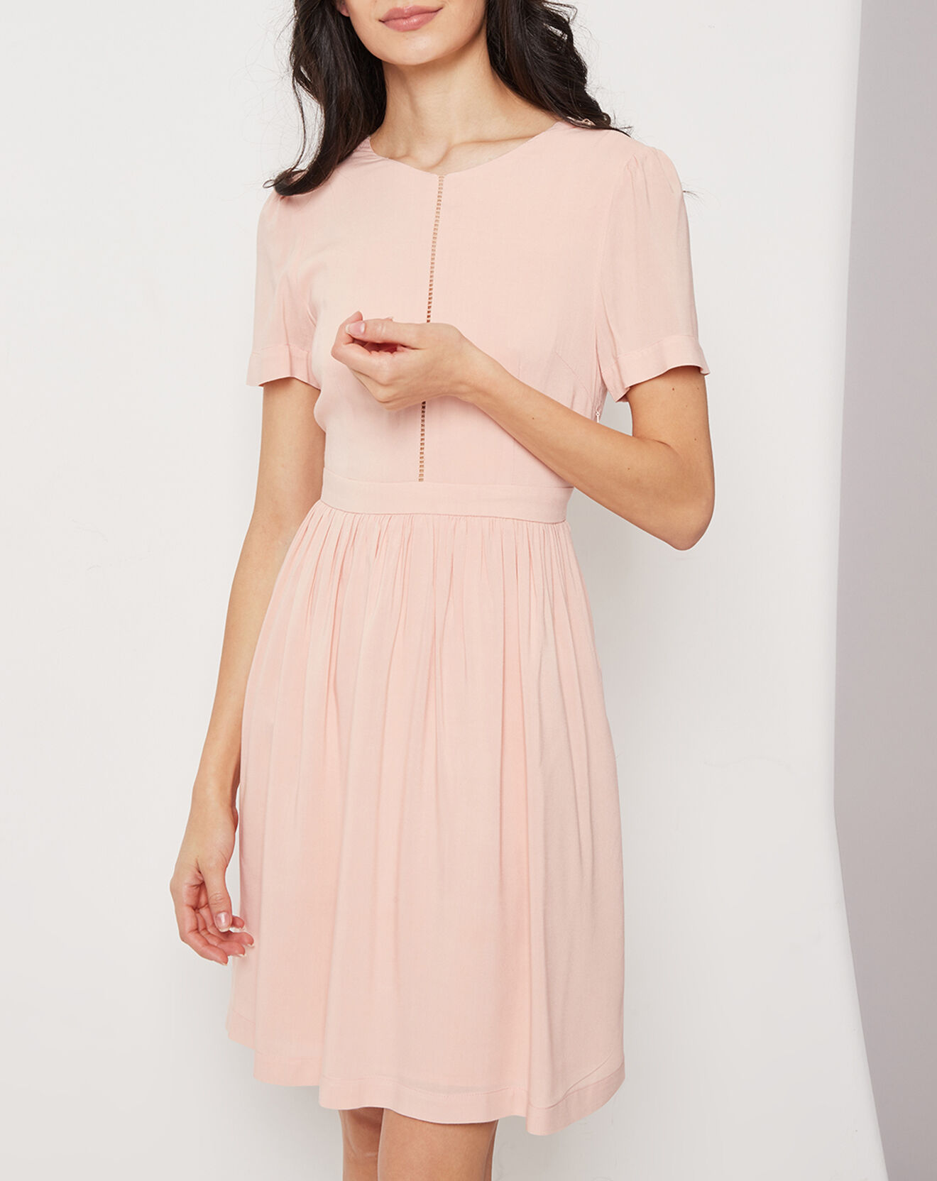 Robe Charlie dos en v rose poudré