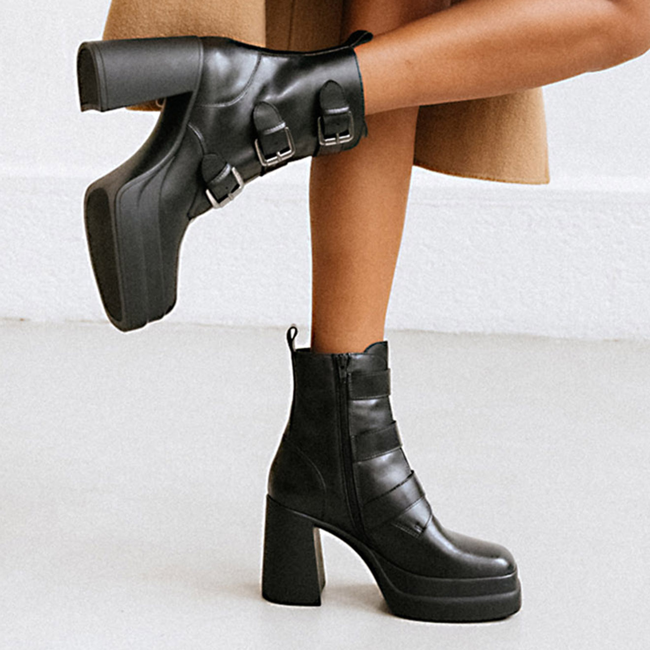 Jonak - Bottines en Cuir Paillotte noires - Talon 9.5 cm