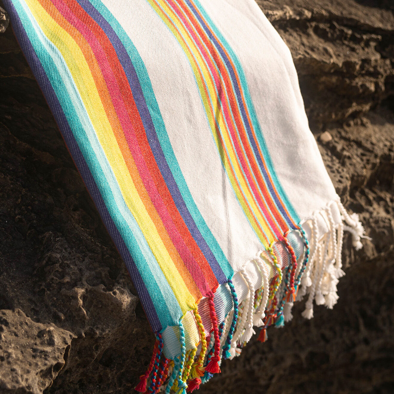 admas - serviette de plage arc-en-ciel multicolore