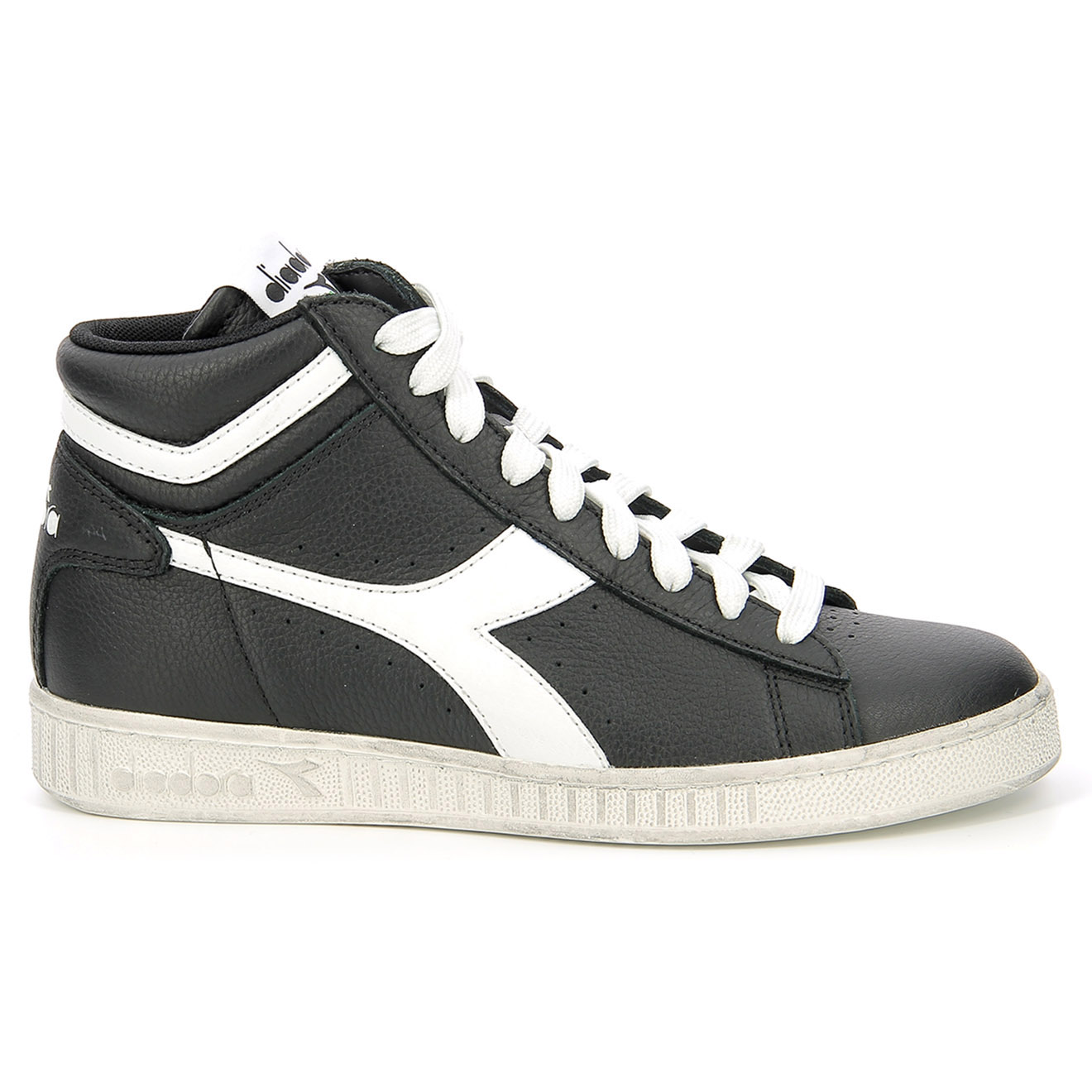 Réduction DIADORA