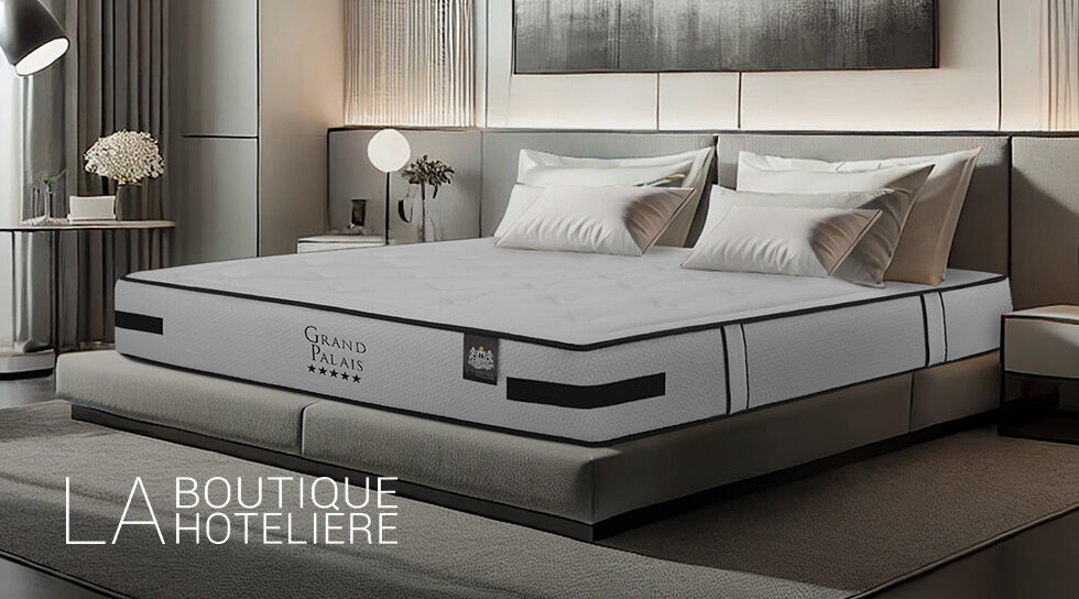 LA BOUTIQUE HOTELIERE en vente privée chez BAZARCHIC